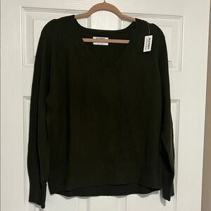 Old Navy Dark Green V-Neck Sweater